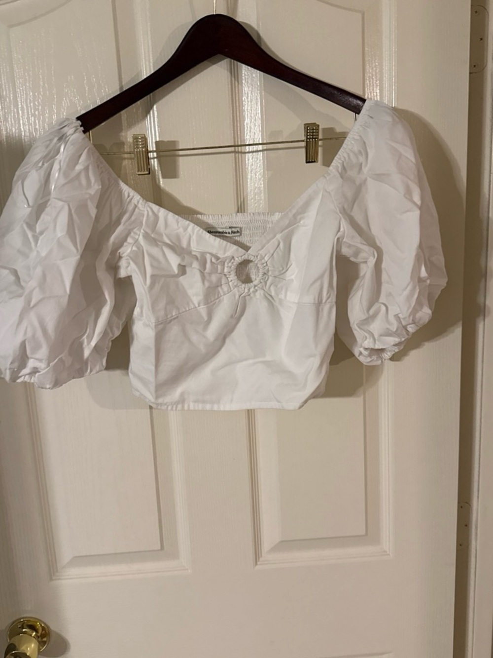 Abercrombie & Fitch White Puff Sleeve Crop Top with O-Ring Detail